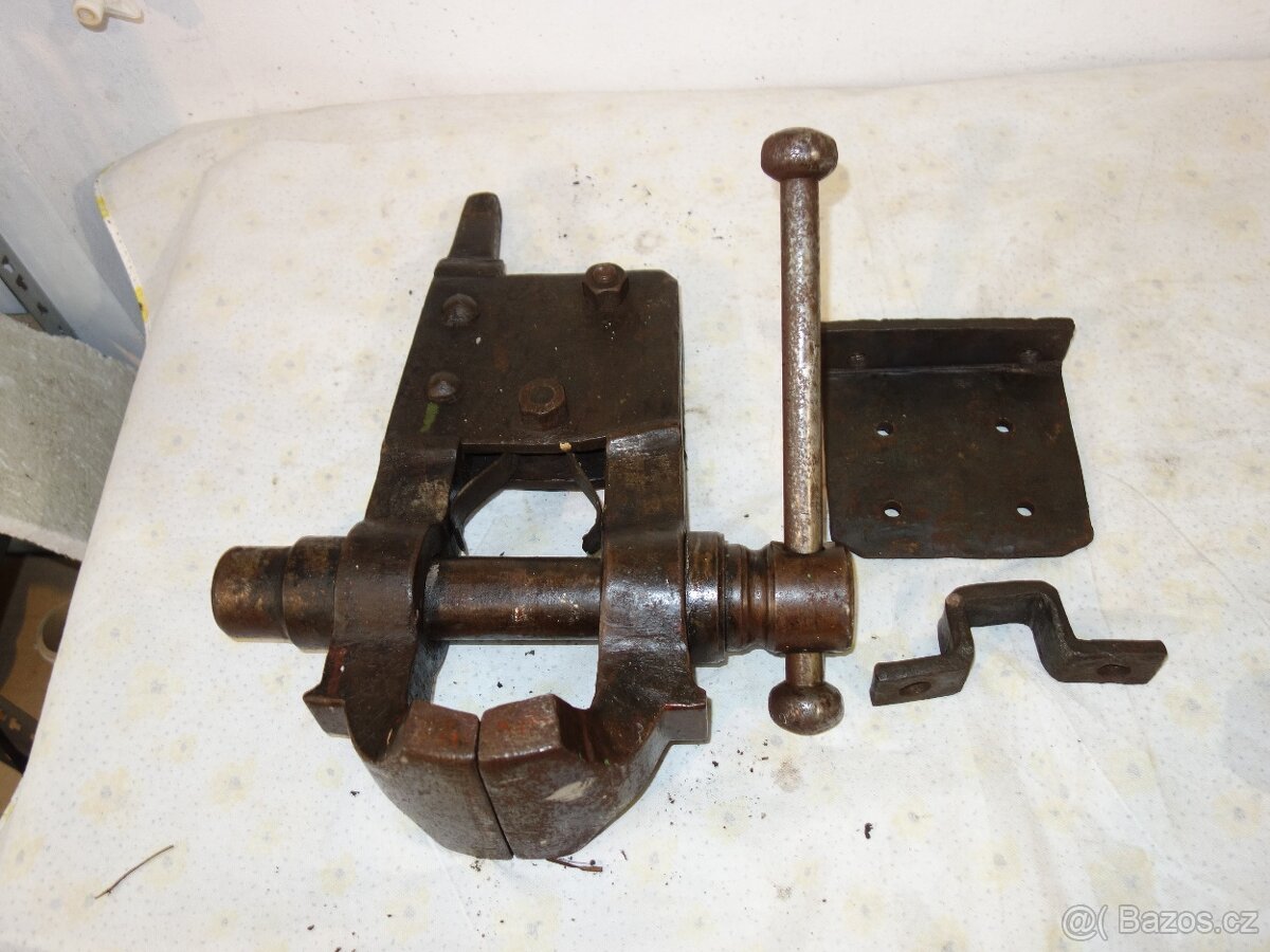 Veliký kovářský svěrák, svěrka - 15