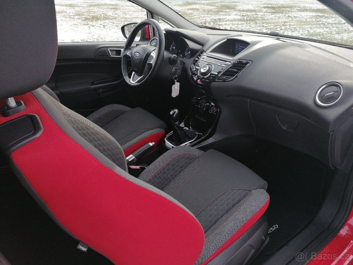 Ford Fiesta 1.6TDCi 70kw STline - 15