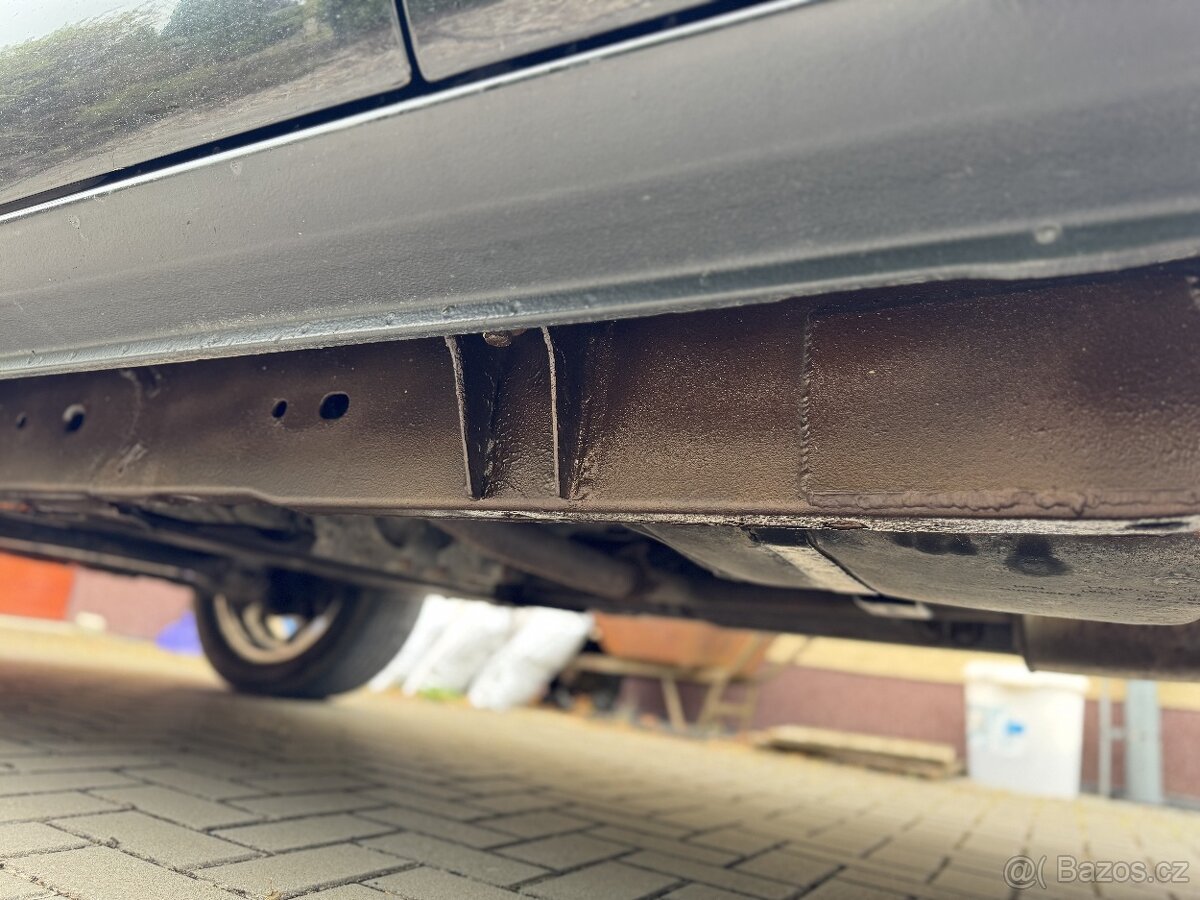 Nissan Navara D40, 2.5 dCI 128kW, manuál, 4WD, uzávěrka - 15