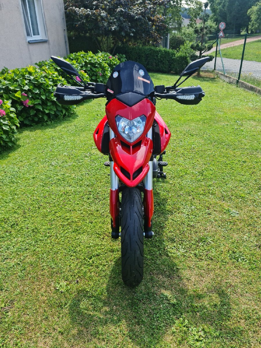 Ducati Hypermotard 796 - 15