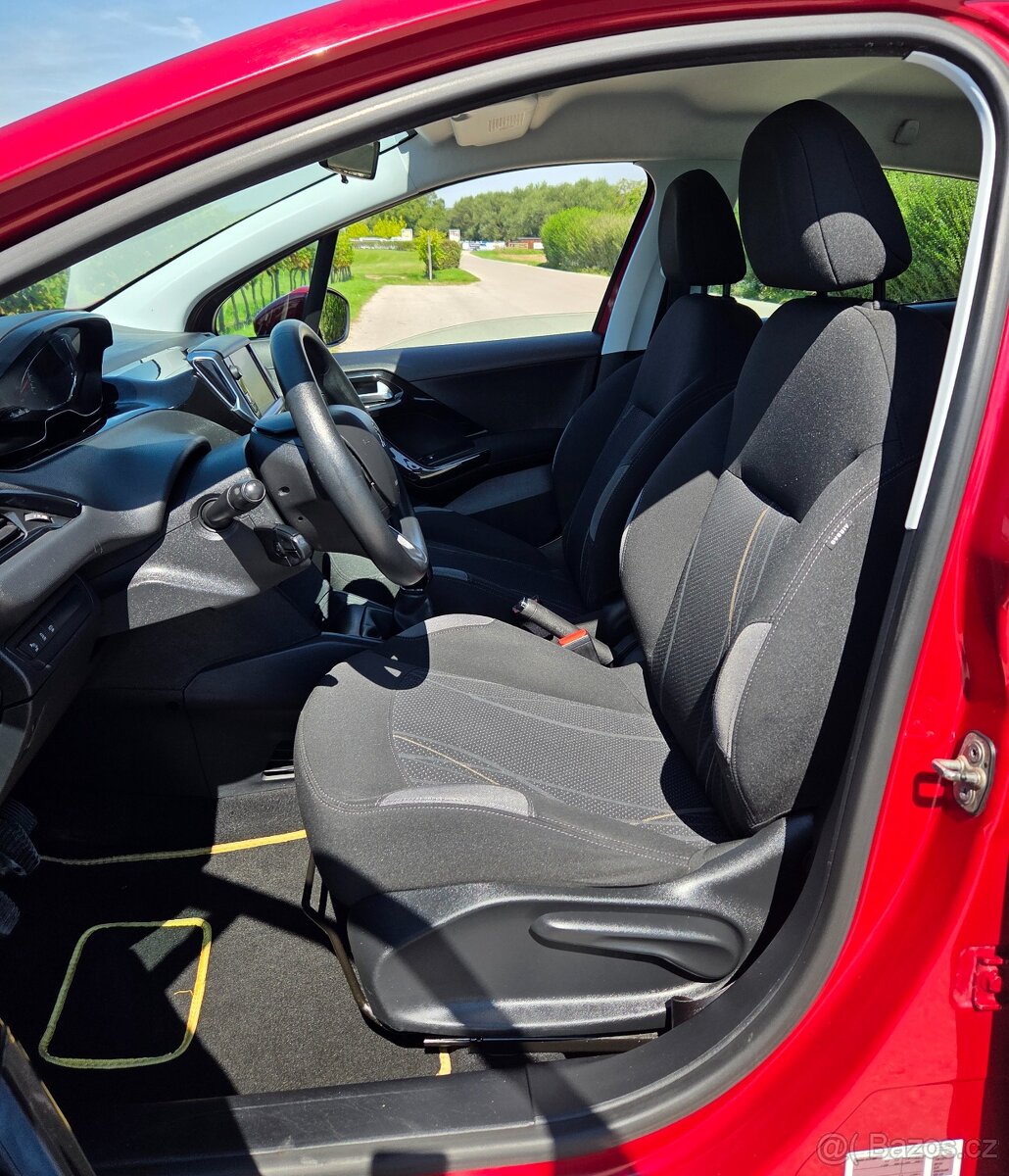 Peugeot 208 1.6 HDi 68KW/92 koní R.V.08/2012 - 15