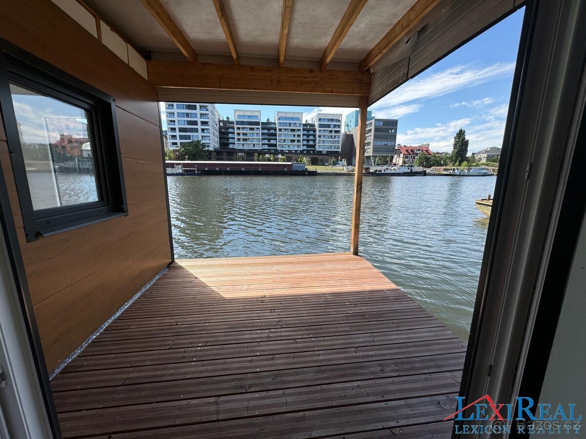 Hausbot 2+kk 43 m2 s terasou 9 m2 - 15