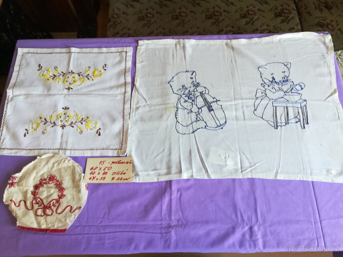 Prodám retro kuchařky na zeď, zástěru vyšívanou a dečky - 15