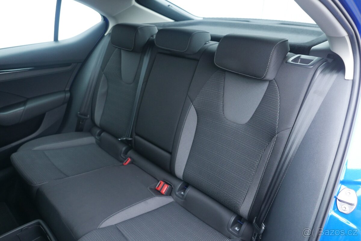 Škoda Octavia 1.5 TSI 110kW M6° Selection - 15
