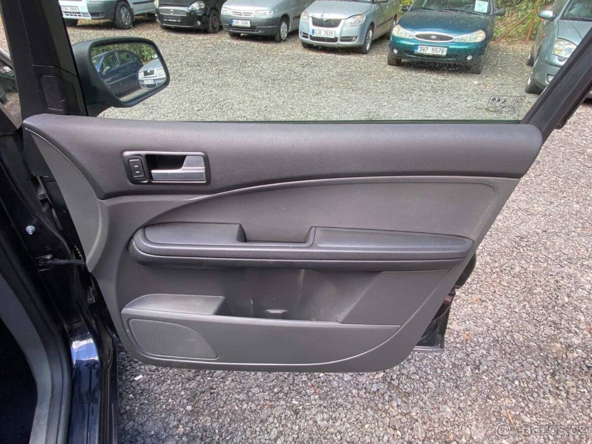 Ford Focus C-Max Trend 1.8i 92kW klimatizace el.okna nové ČR - 15