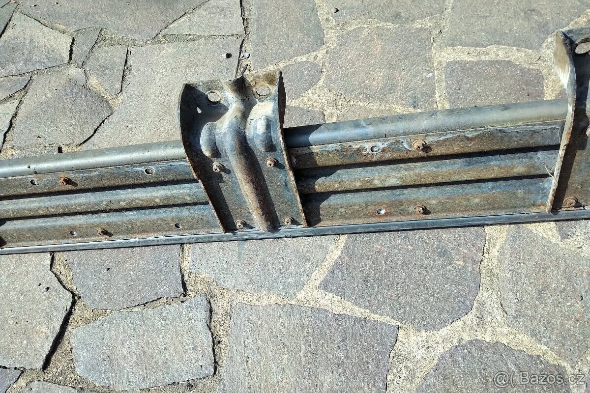 Nášlapy BEZ KOROZE drobné poškození Ssangyong Rexton - 15