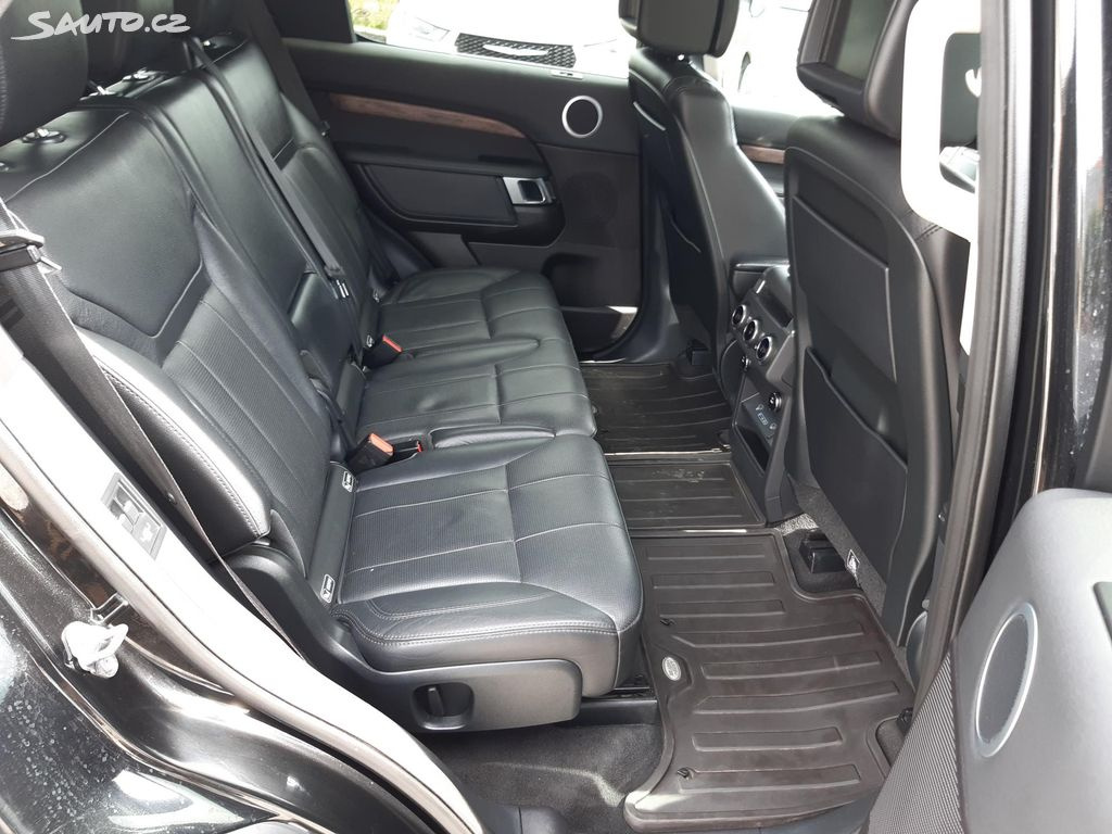 Land Rover Discovery 3.0 HSE AWD,7 míst,max.výba,ČR - 15