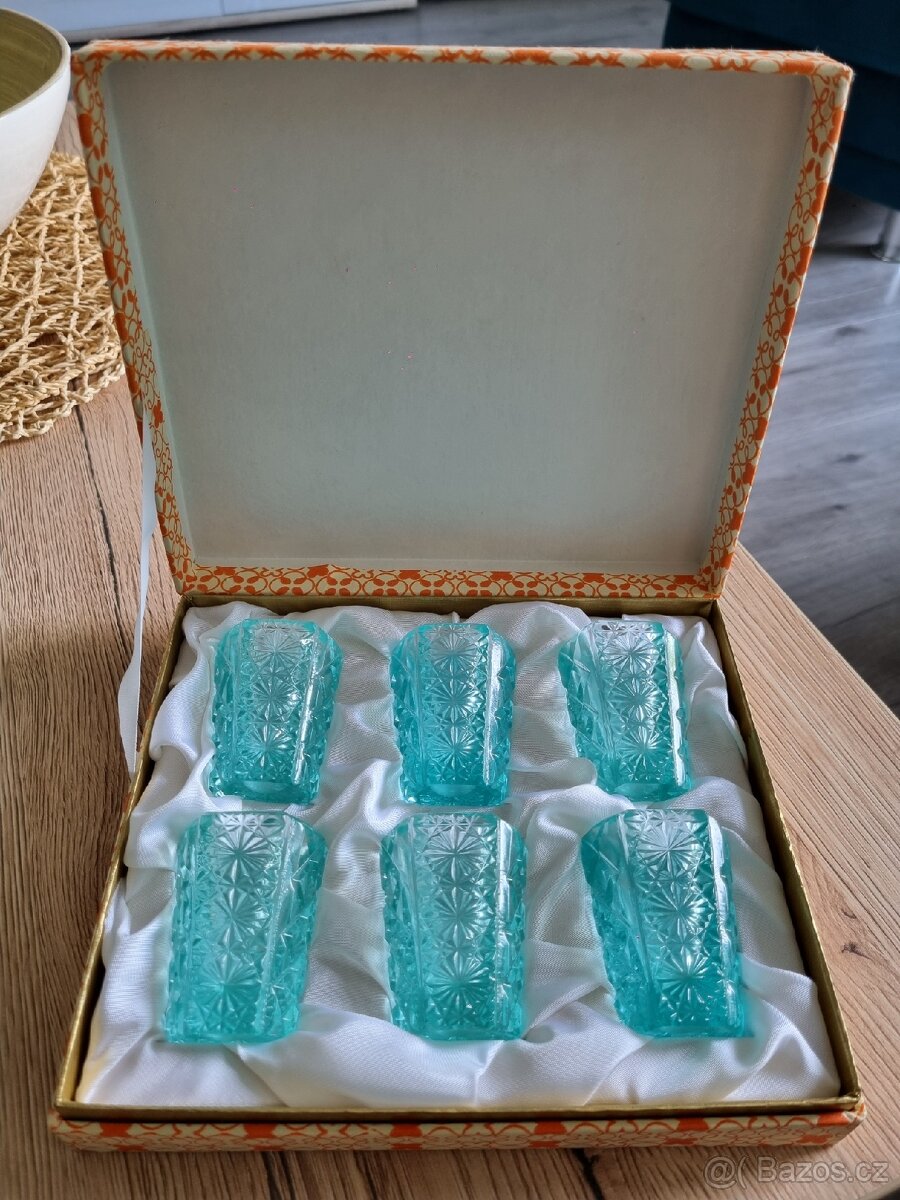 Sklo, porcelán a keramika - 15