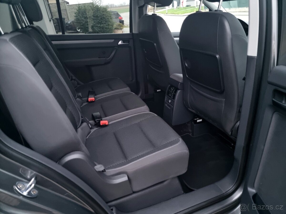 Touran 2012 benzin 1.2tsi 77kw 6 kvalt - 15