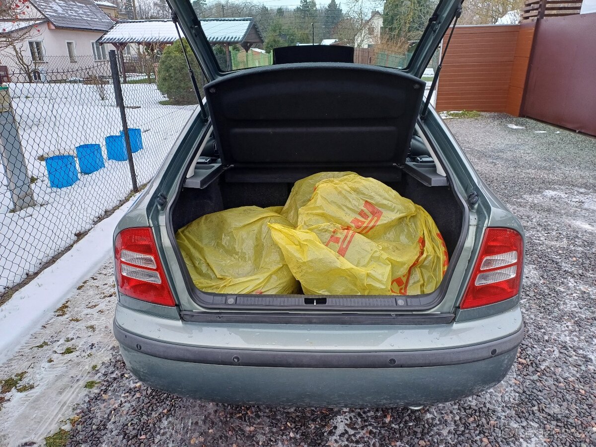 Benzínová Škoda 1.6...klima - 15