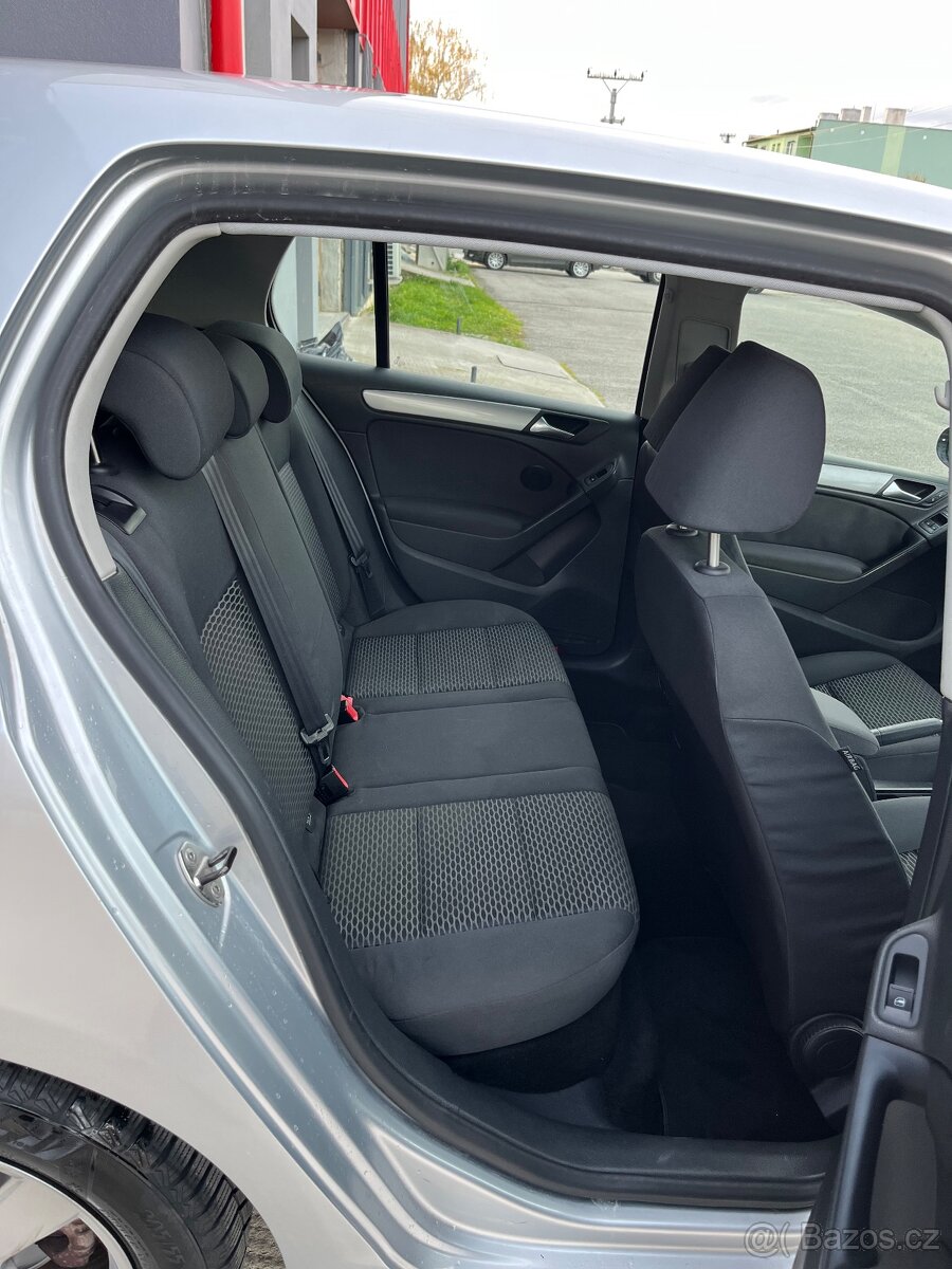 Volkswagen Golf 6 TrendLine 1.6 Benzin + LPG = Top Stav = - 15