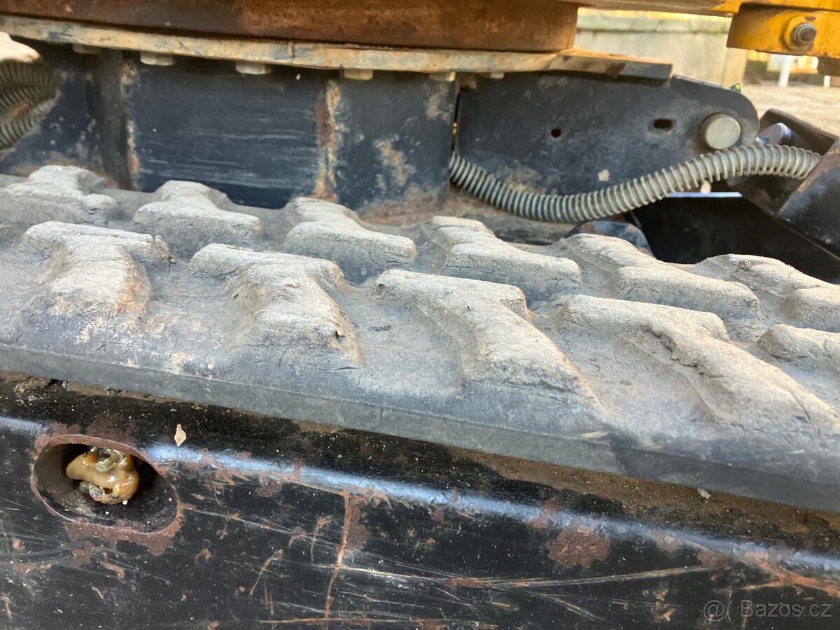 K prodeji JCB 8008 minibagr - 15