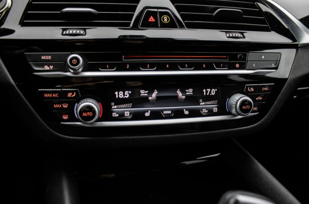 BMW 530d xDrive, 195kW (2019) - 15