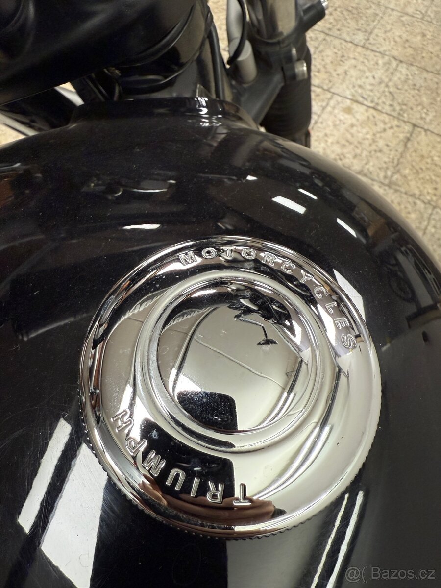 Triumph street Scrambler 900 - 15