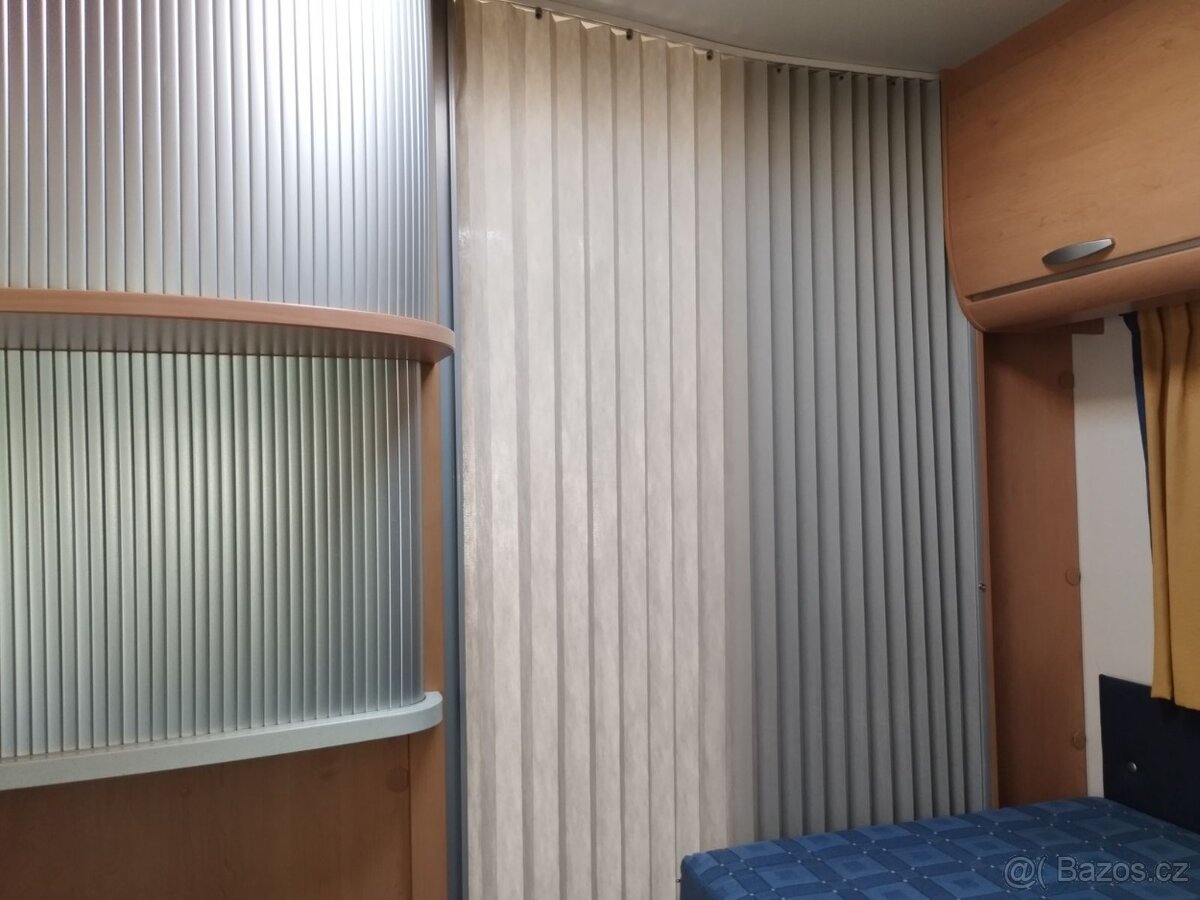 KNAUS 450EL č.251 Pevné postele. Mover. Stan. Rok 2007 - 15