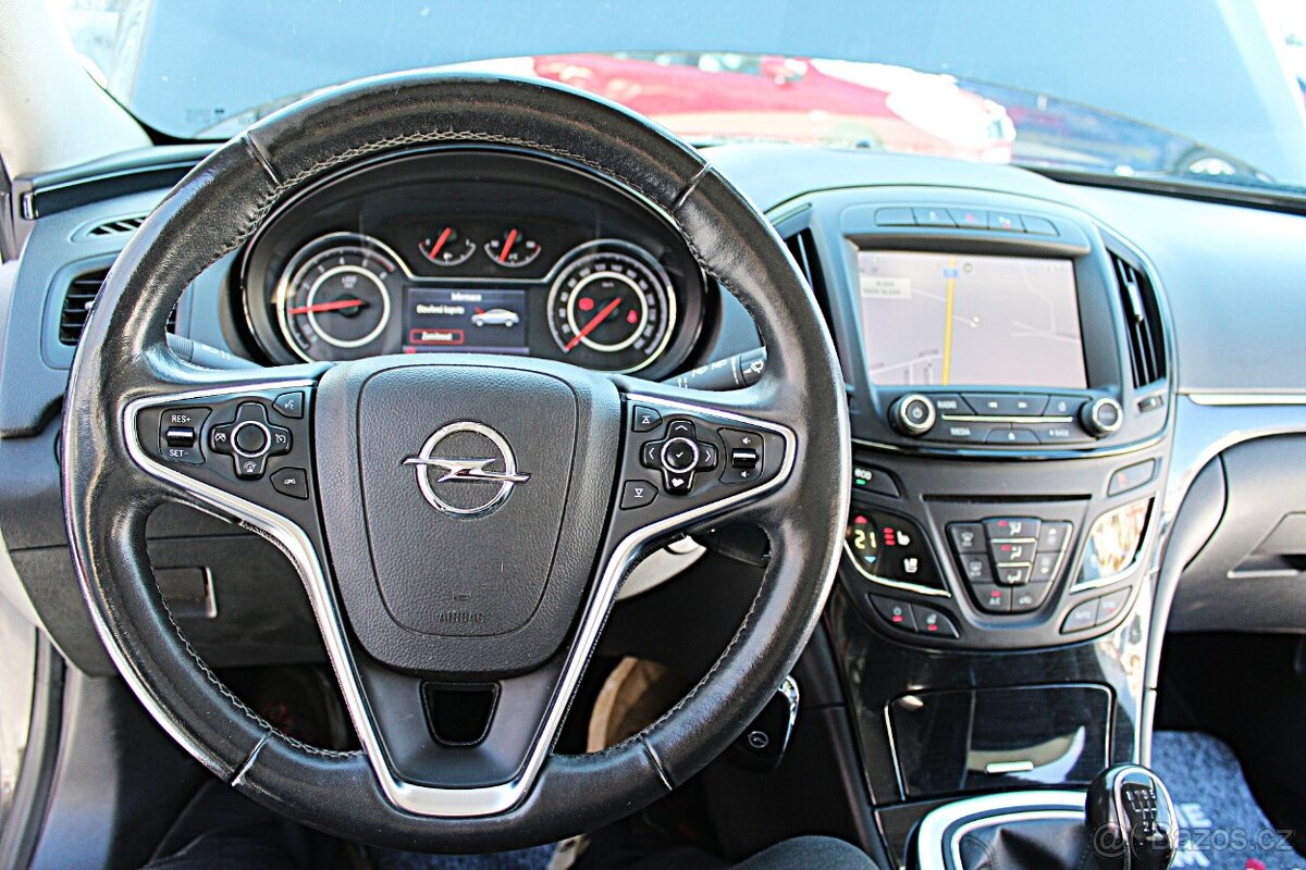 Opel Insignia - 15
