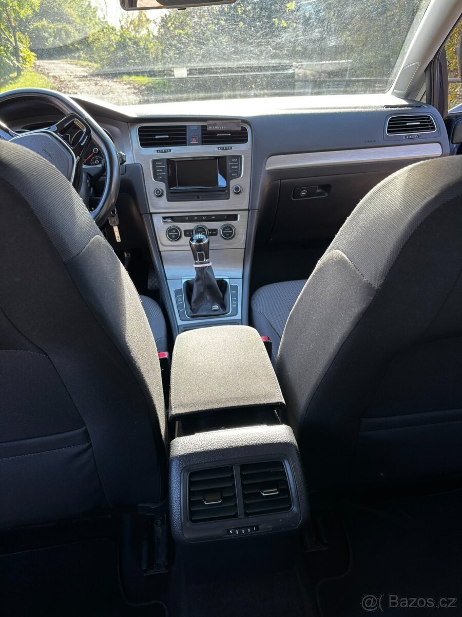 VW Golf 7 Variant 2.0 TDI 110 kW (2014) - 15