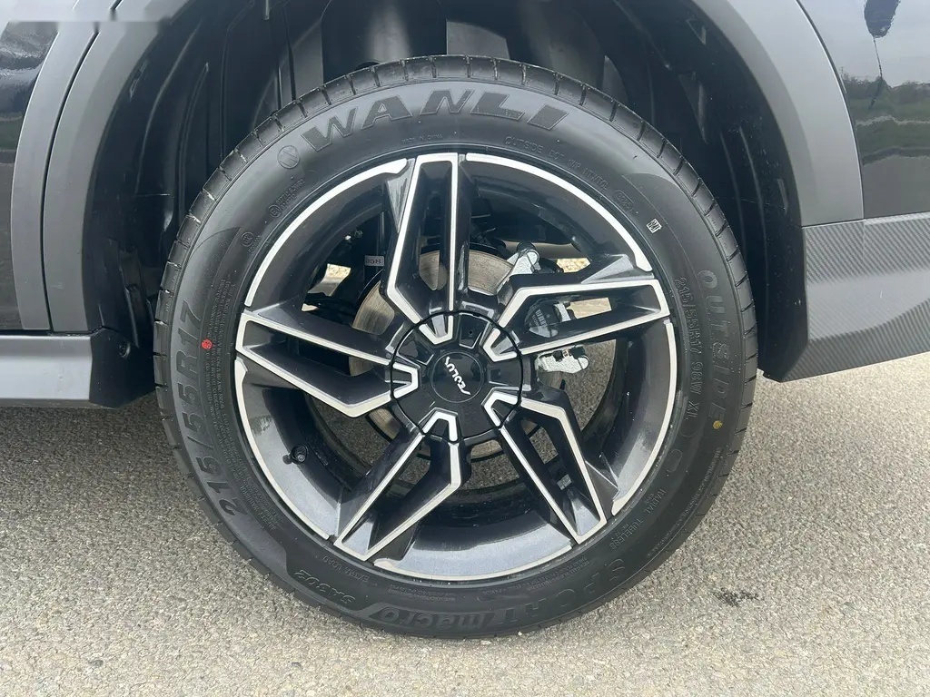 Dongfeng Shine, SHINE GS E1 - 15