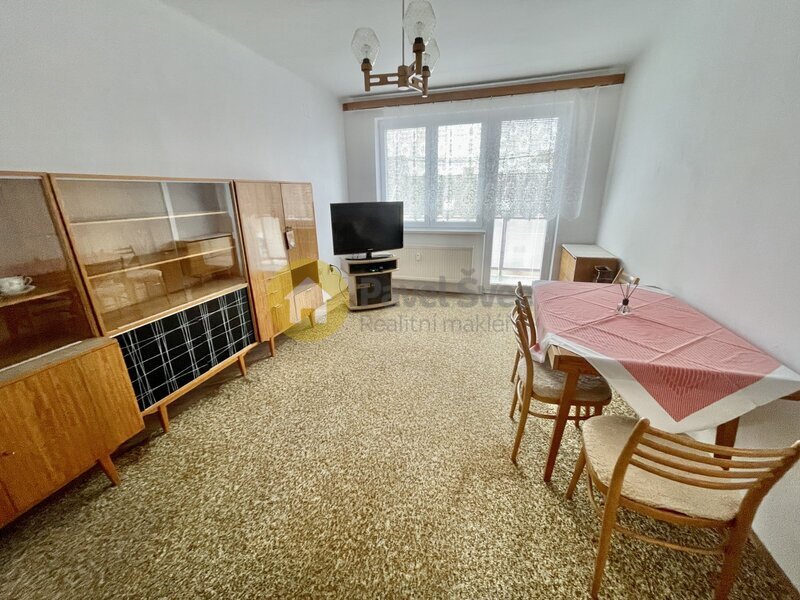 Pronájem bytu 2+1, 62 m2, lodžie, sklep, ul. Bezděkovská, St - 15