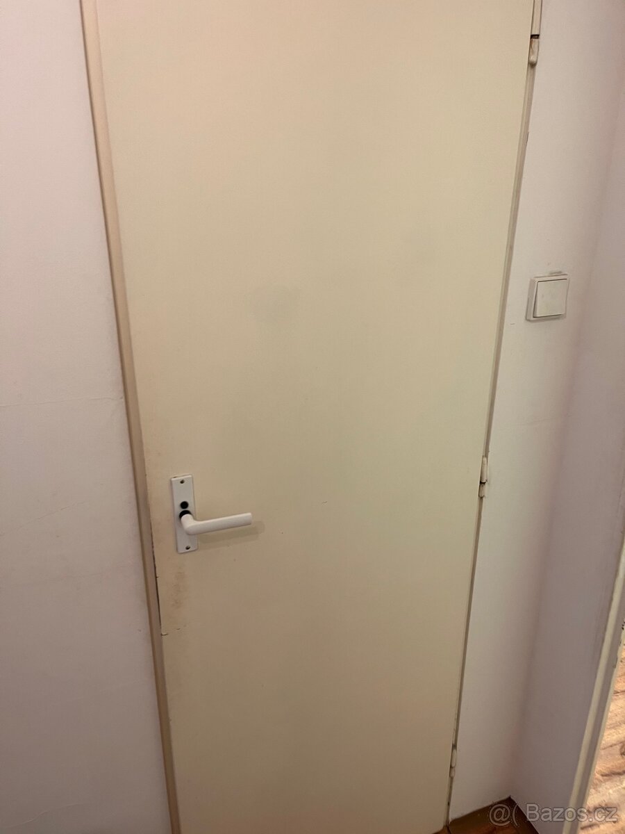 ZDARMA ZA ODVOZ KUCHYNĚ, DVĚRE, NÁBYTEK, SPOTŘEBIČE, SKŘÍNĚ - 15