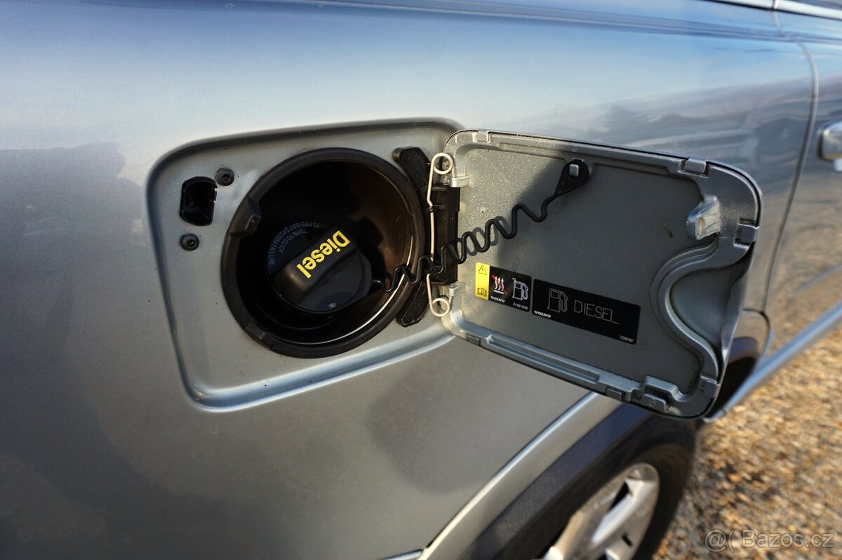 VOLVO XC90 2013 2,4D5 147KW 2013 7 MÍST MOMENTUM CZ - 15