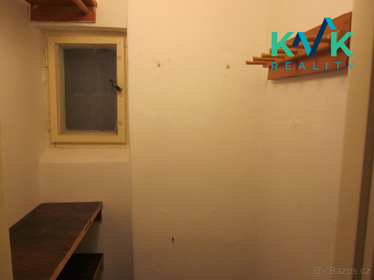 Pronájem bytu 2 + 1, v OV, cihla, 59,10 m2, ul. Krále Jiřího - 15