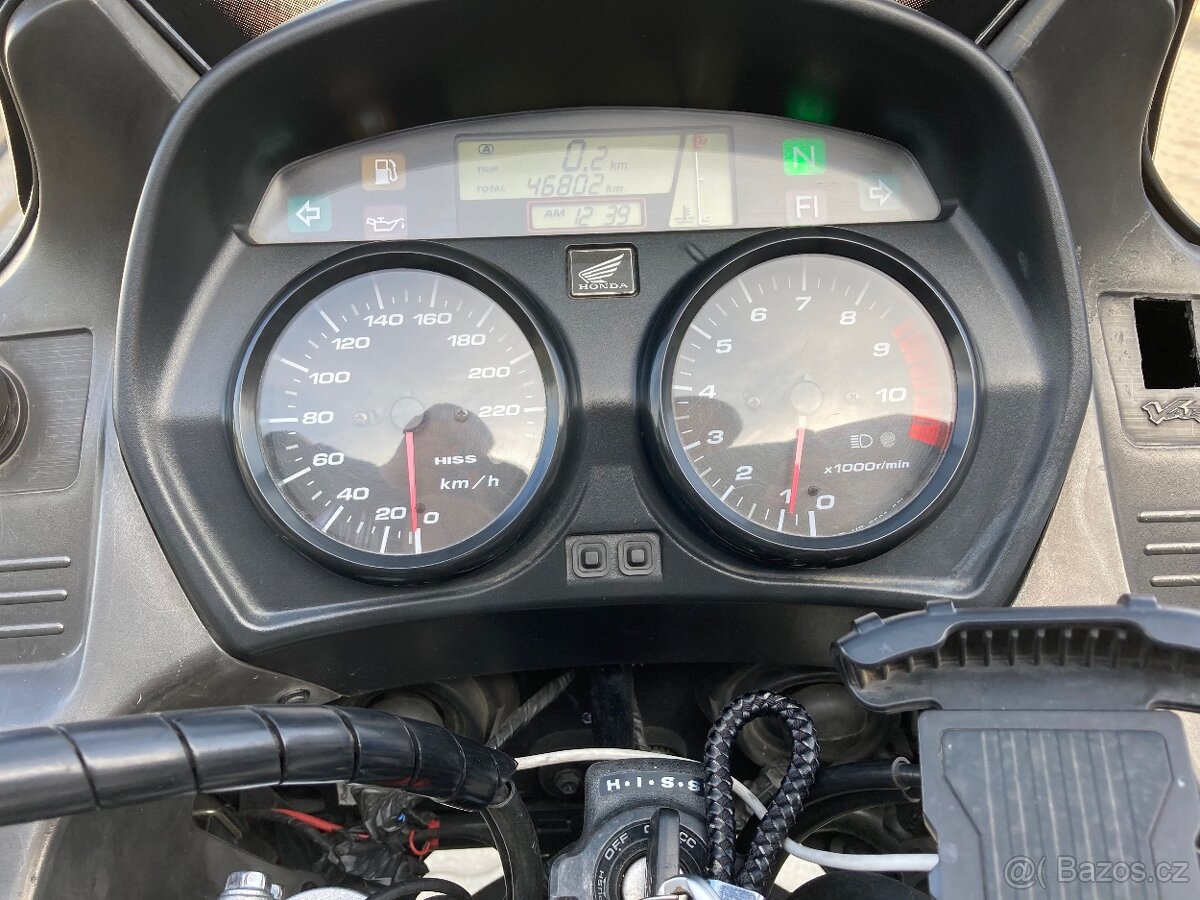 Honda Varadero 1000 stříkačka - 15