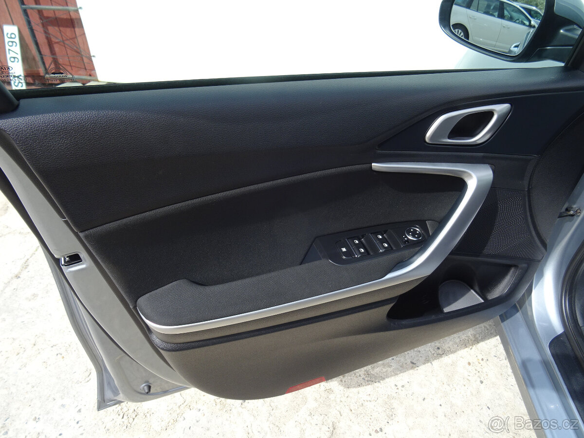 Kia Ceed 1.0i,88kW,1majČR,S.kniha,klima,89tkm - 15