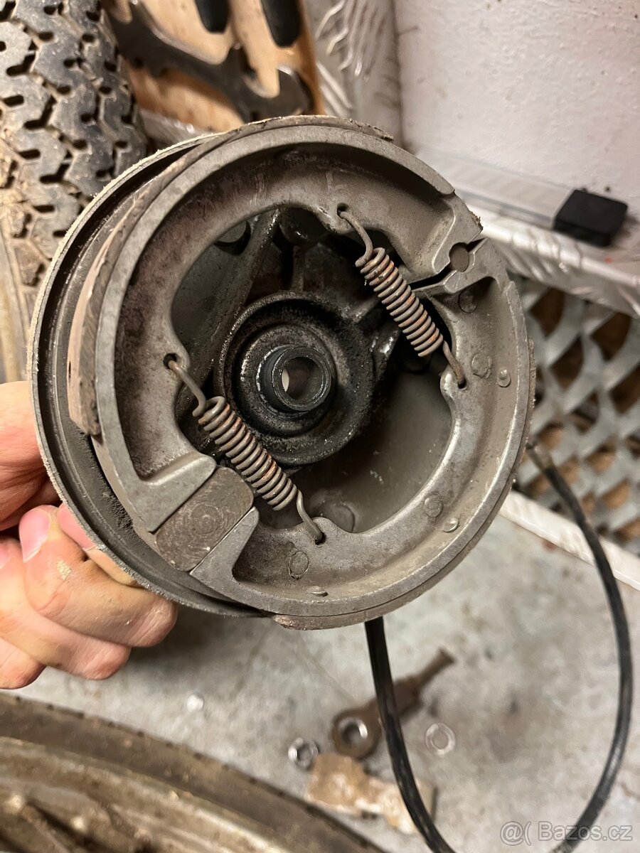 Kola Jawa pionýr/mustang - 15