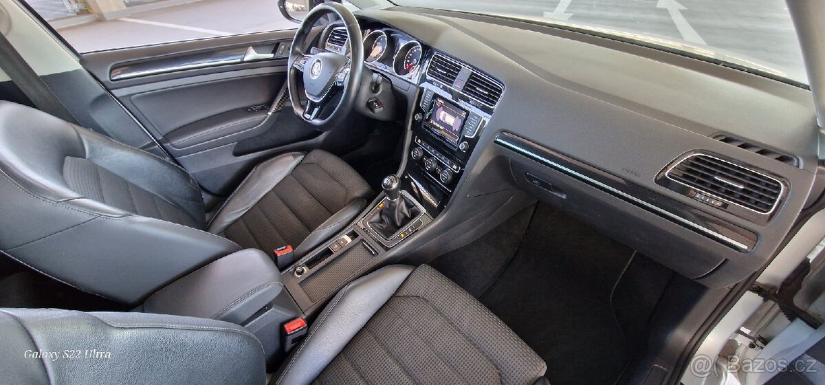 VW Golf VII Variant 1,4 TSI 90KW 2013 HIGHLINE KRÁSNÝ STAV - 15