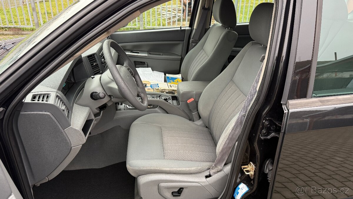 Jeep Grand Cherokee //3.0CRDi//160kW//V6//BEZ KOROZE// - 15