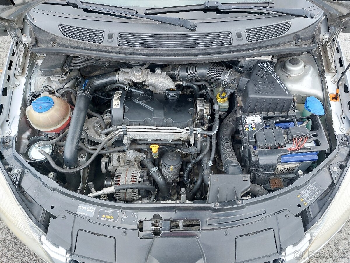 Prodám Škoda Fabia II - 15