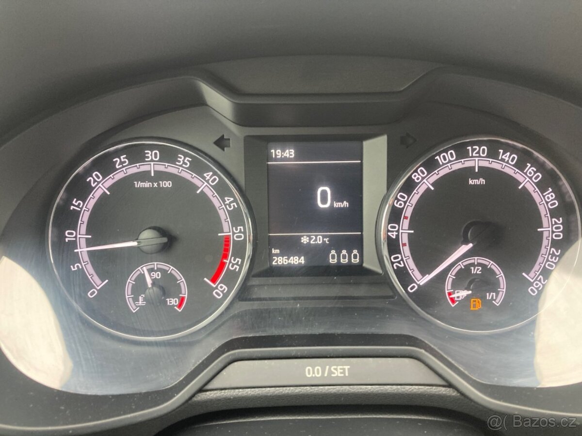 Škoda Octavia III 1,6TDi, 85kw,1.maj,ČR - 15