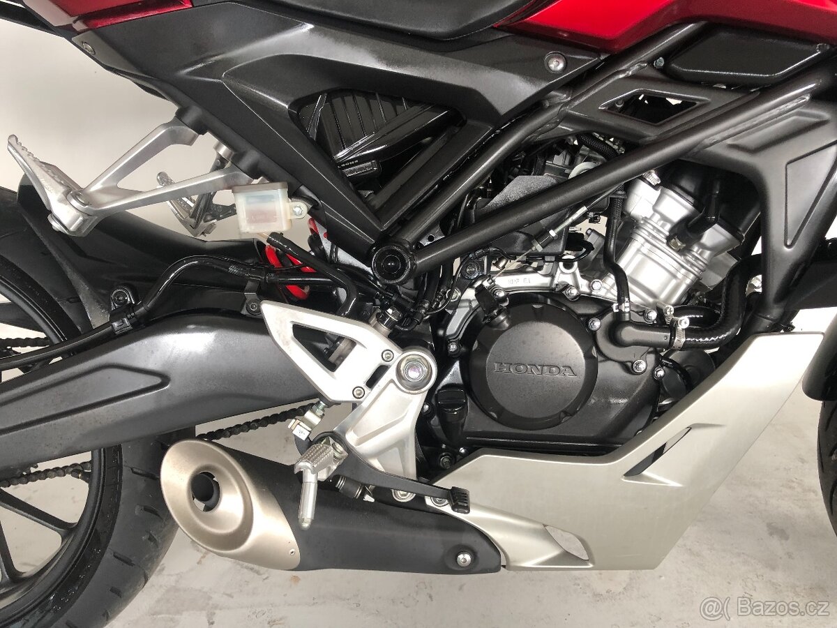 Honda CB125R ABS - 15