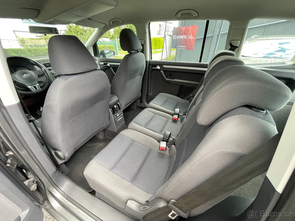 VW Touran 1.6 TDi Navigace,Climatronic - 15
