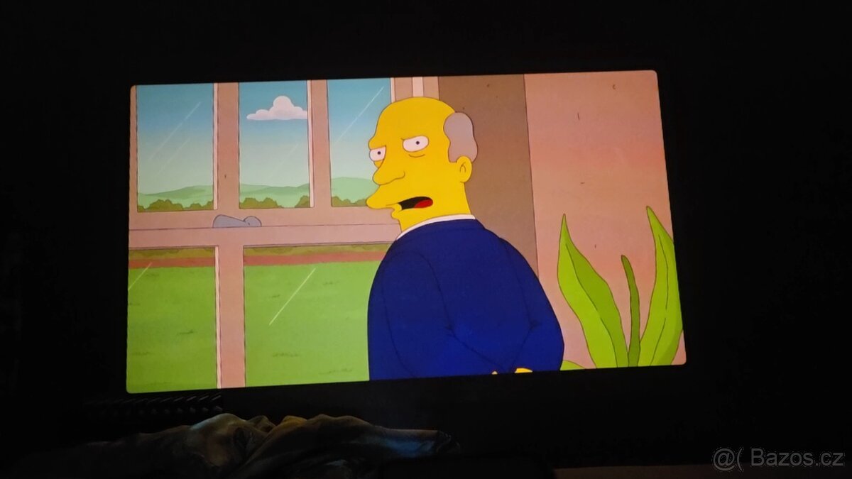 Odolný telefon s projektorem Tank4 TOP STAV - 15