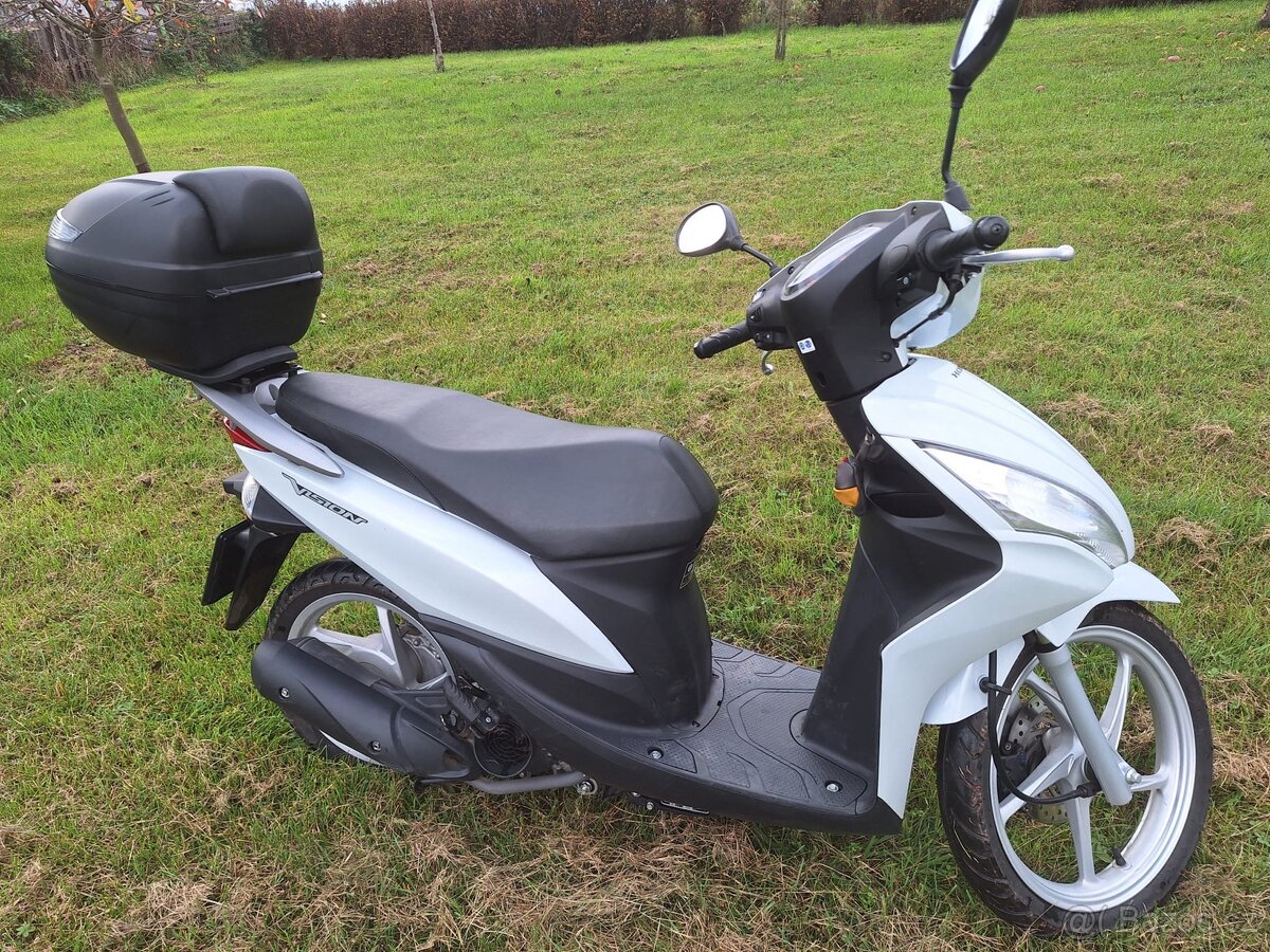 Honda Vision 110 - 15