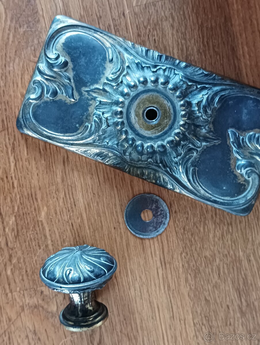 STAROŽITNÝ SECESNÍ KOVOVÝ PIJÁK FRANCIE 1925 - 15