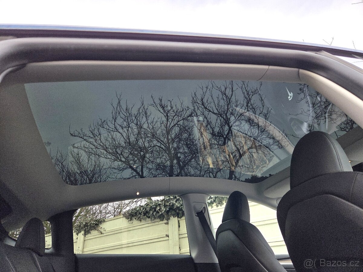 Tesla Model Y Performance SOH 94% Tovární Záruka - 15