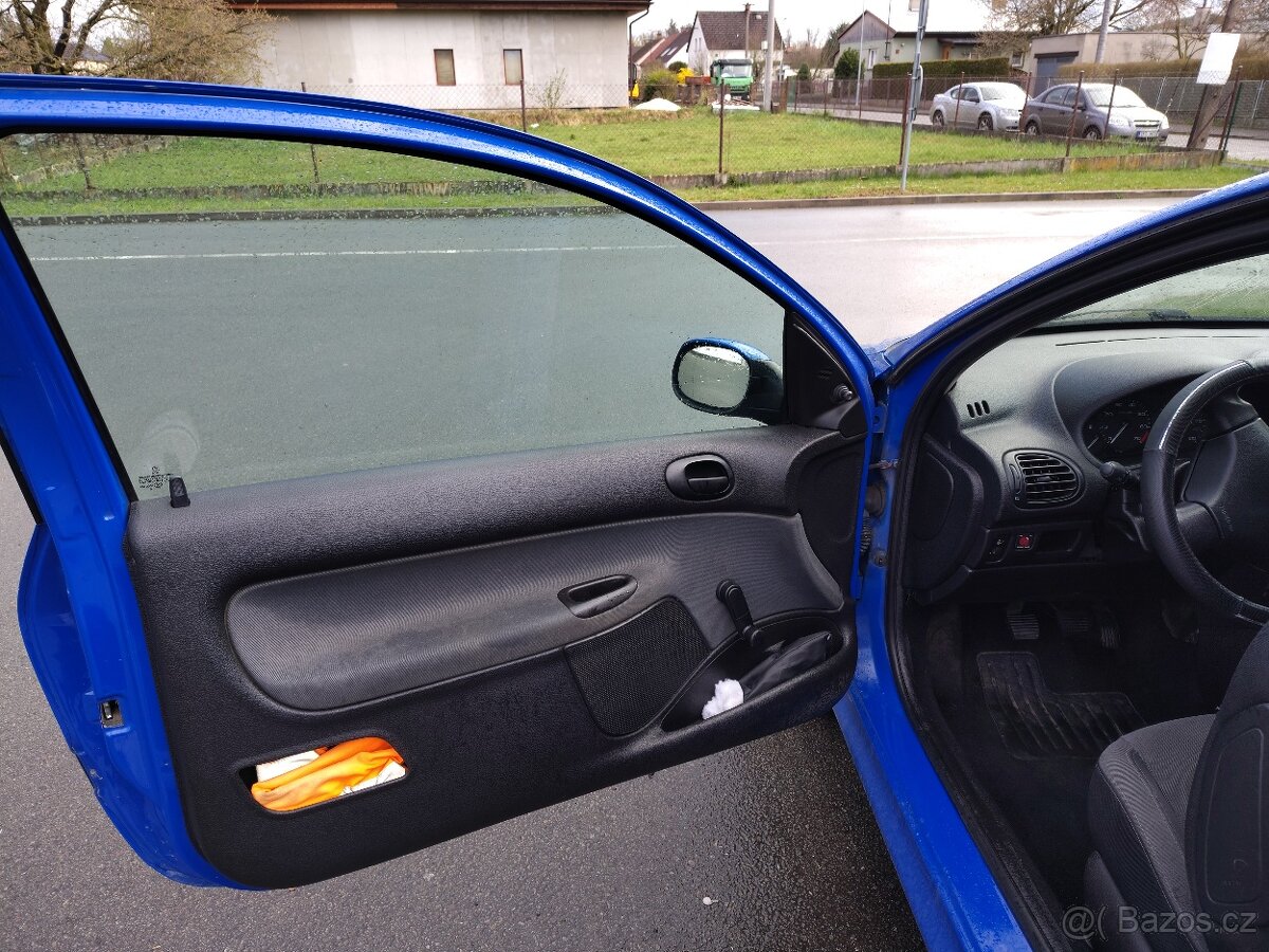 Peugeot 206 - 15