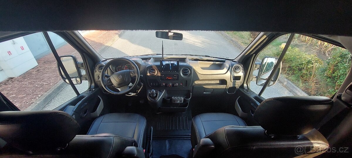 Přepravník koní Renault ATM 5-místný - 15