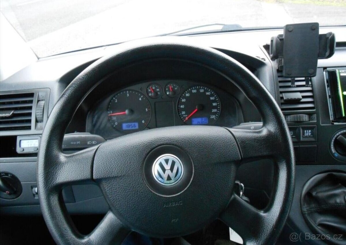 Volkswagen Multivan 1,9 TDI 92 kW 7Míst.Serviska nafta - 15