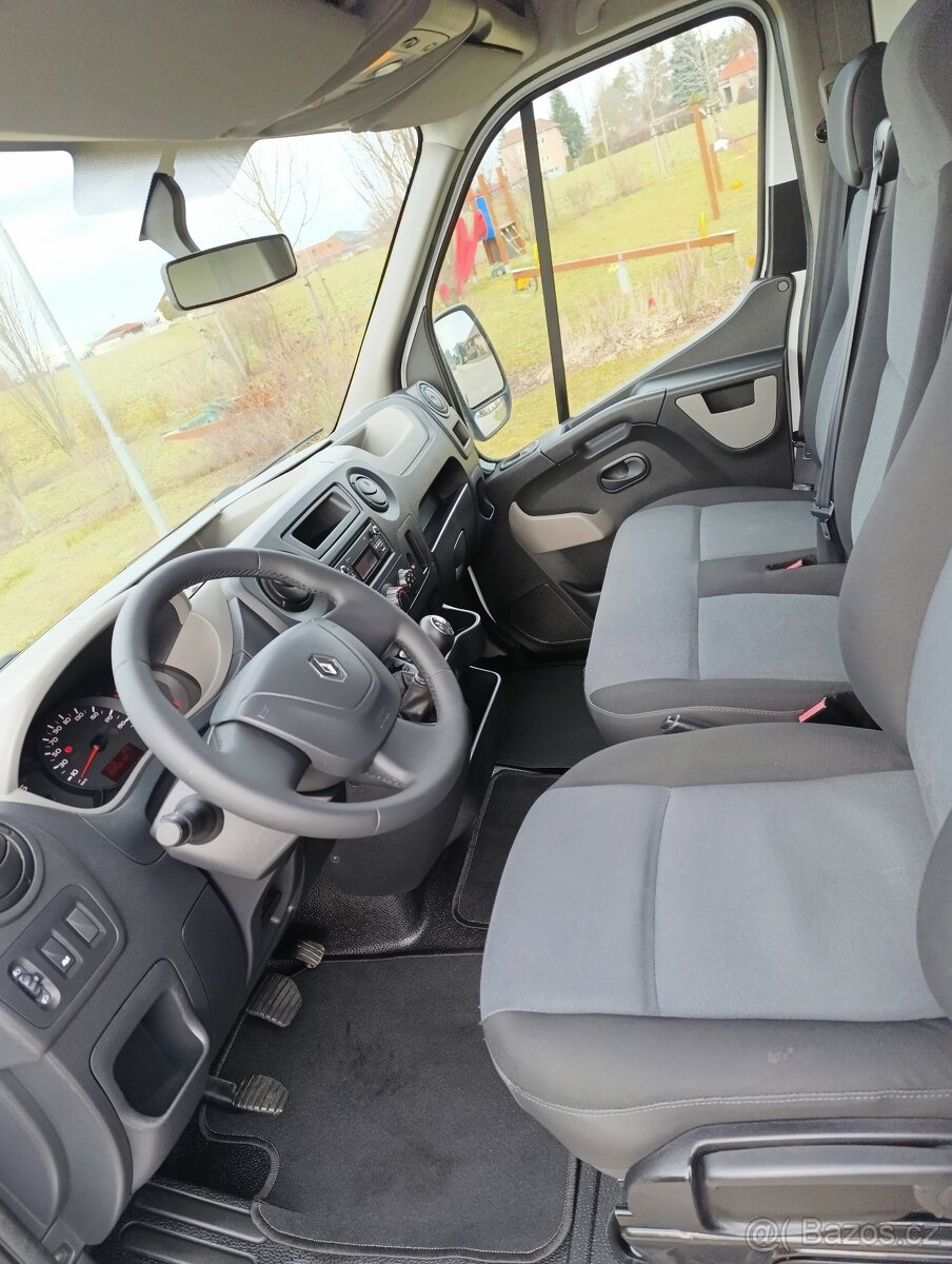 Renault master pojízdná prodejna. - 15