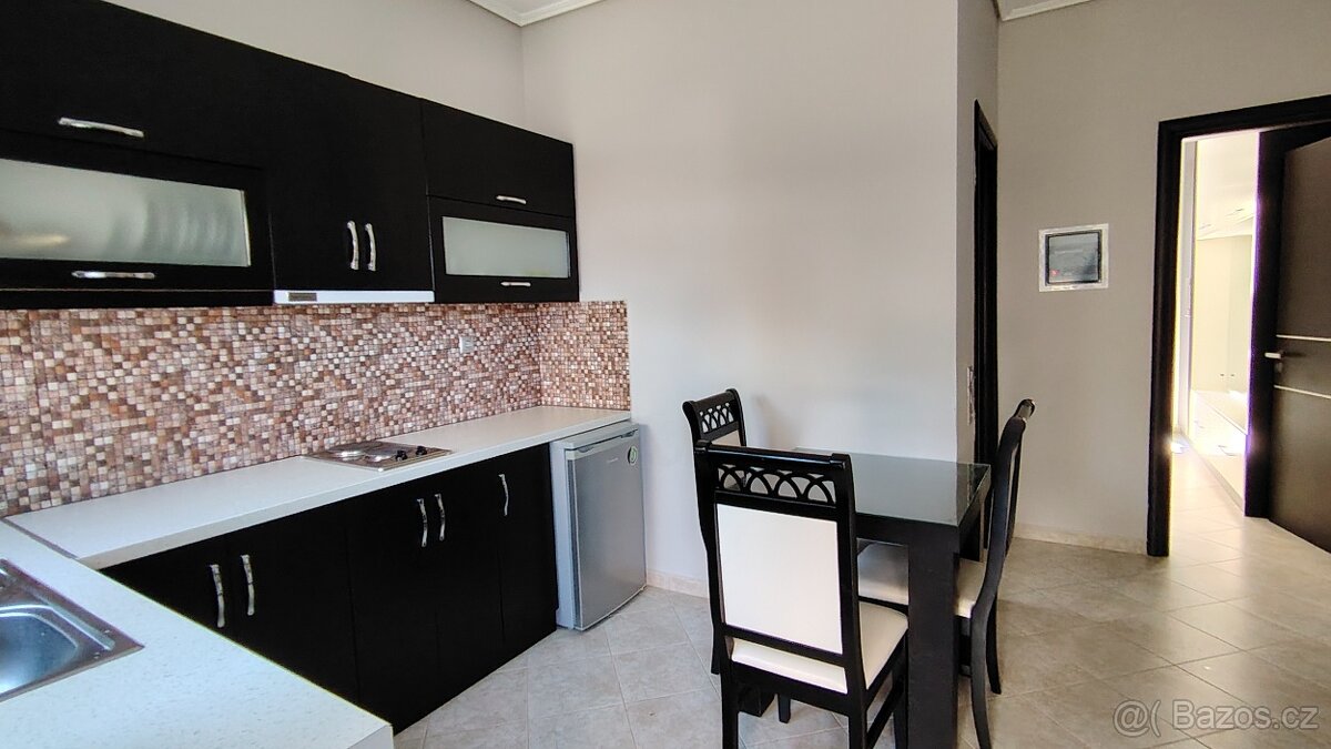 Prodej vily se čtyřmi apartmány ,Ksamil,Albánie - 15