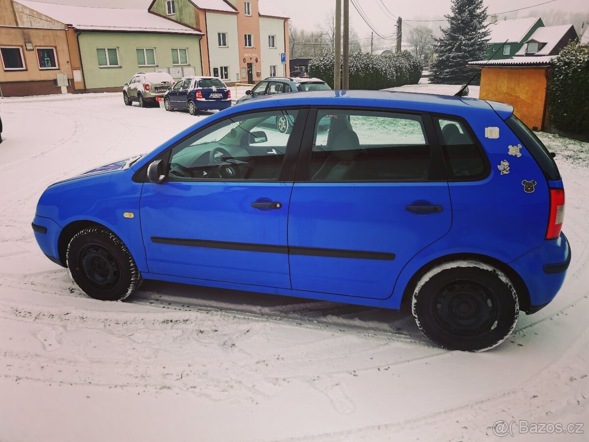 VOLKSWAGEN POLO - 15