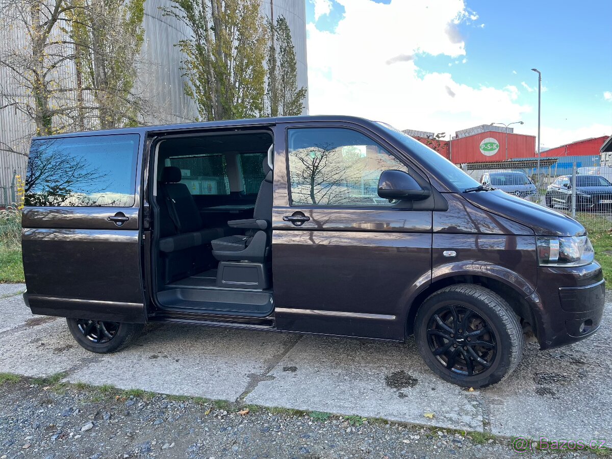VW Multivan T5 2.0 TDI 103kW,rok 2010 - 15