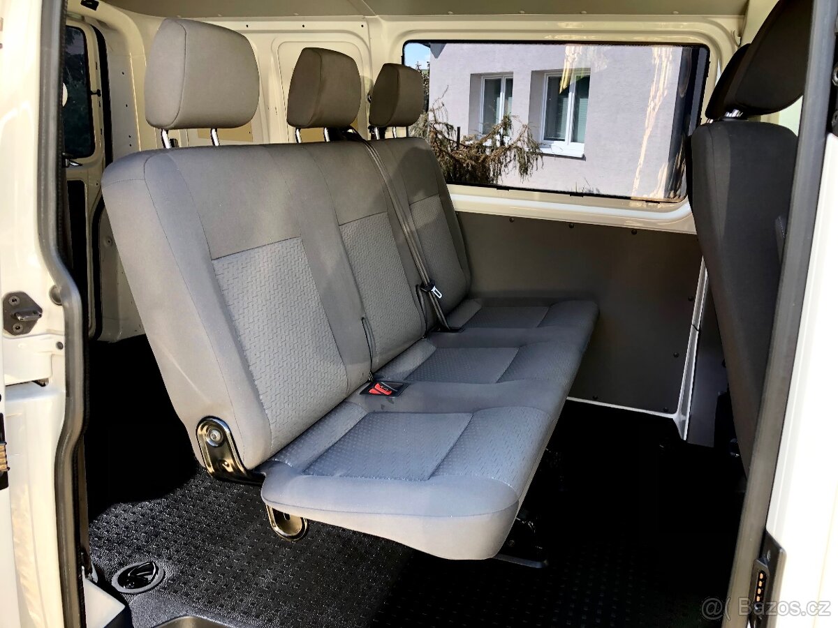 VW Transporter T6.1 4x4 Špéra DSG 5 míst Barva Wais Multivan - 15