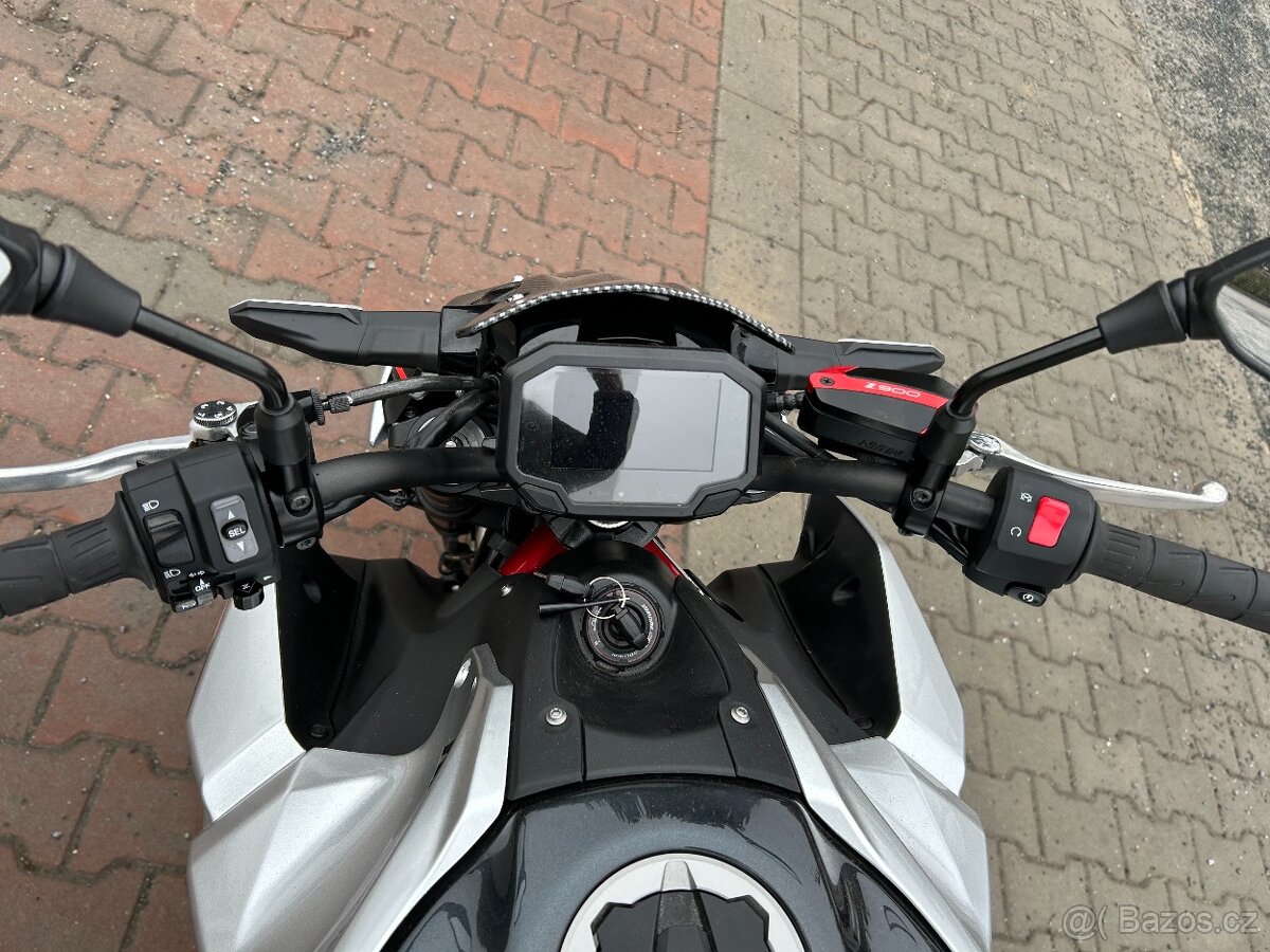 Kawasaki Z 900 2023 - 15