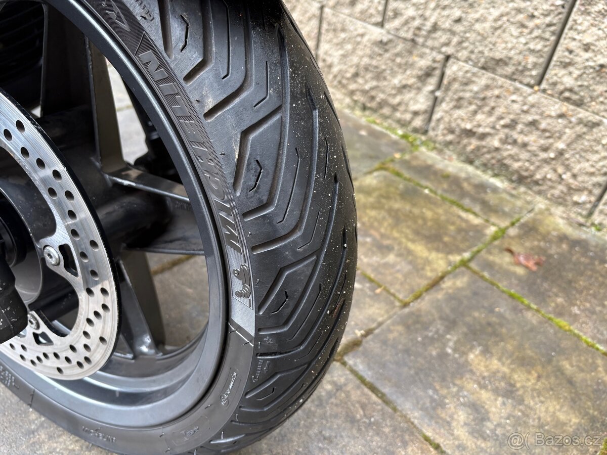 Yamaha x Max 125 2011 - 15