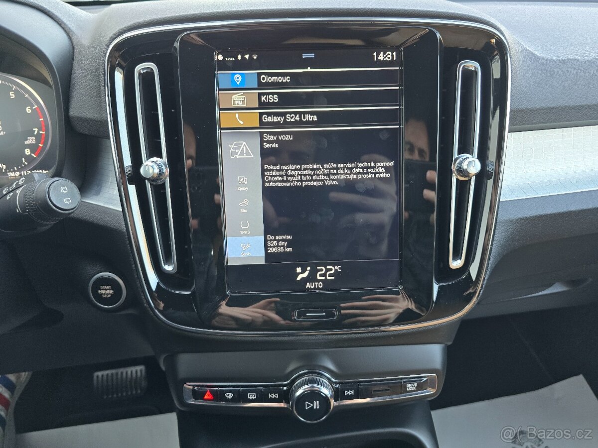 VOLVO XC40 2,0 182kW T5 AWD MOMENTUM Auto ČR 2019 LED + KŮŽE - 15